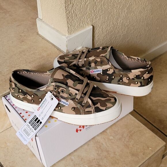 NWT Camo Studded Lace Up Sneakers - Picture 1 of 17